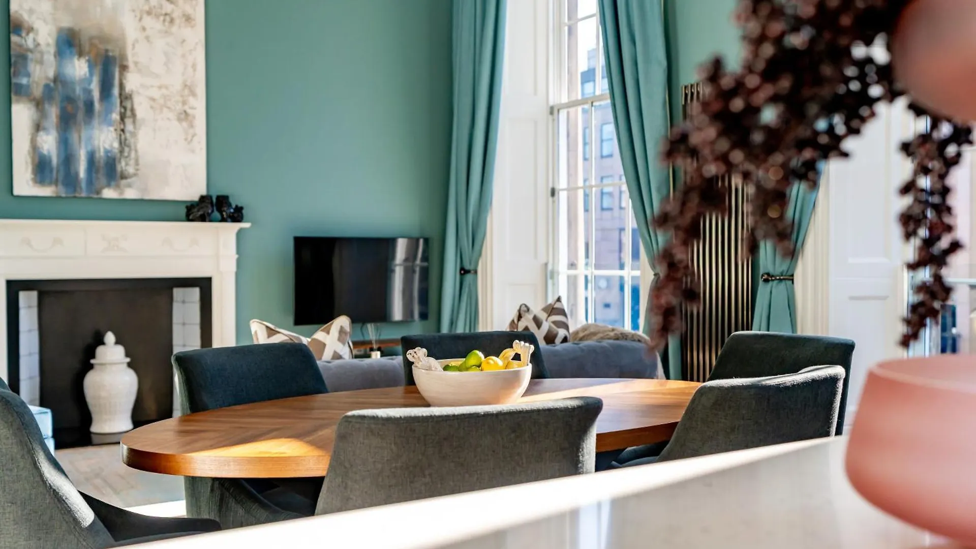 Dragon Suites Luxury Apartments At 8 Albyn Place Эдинбург