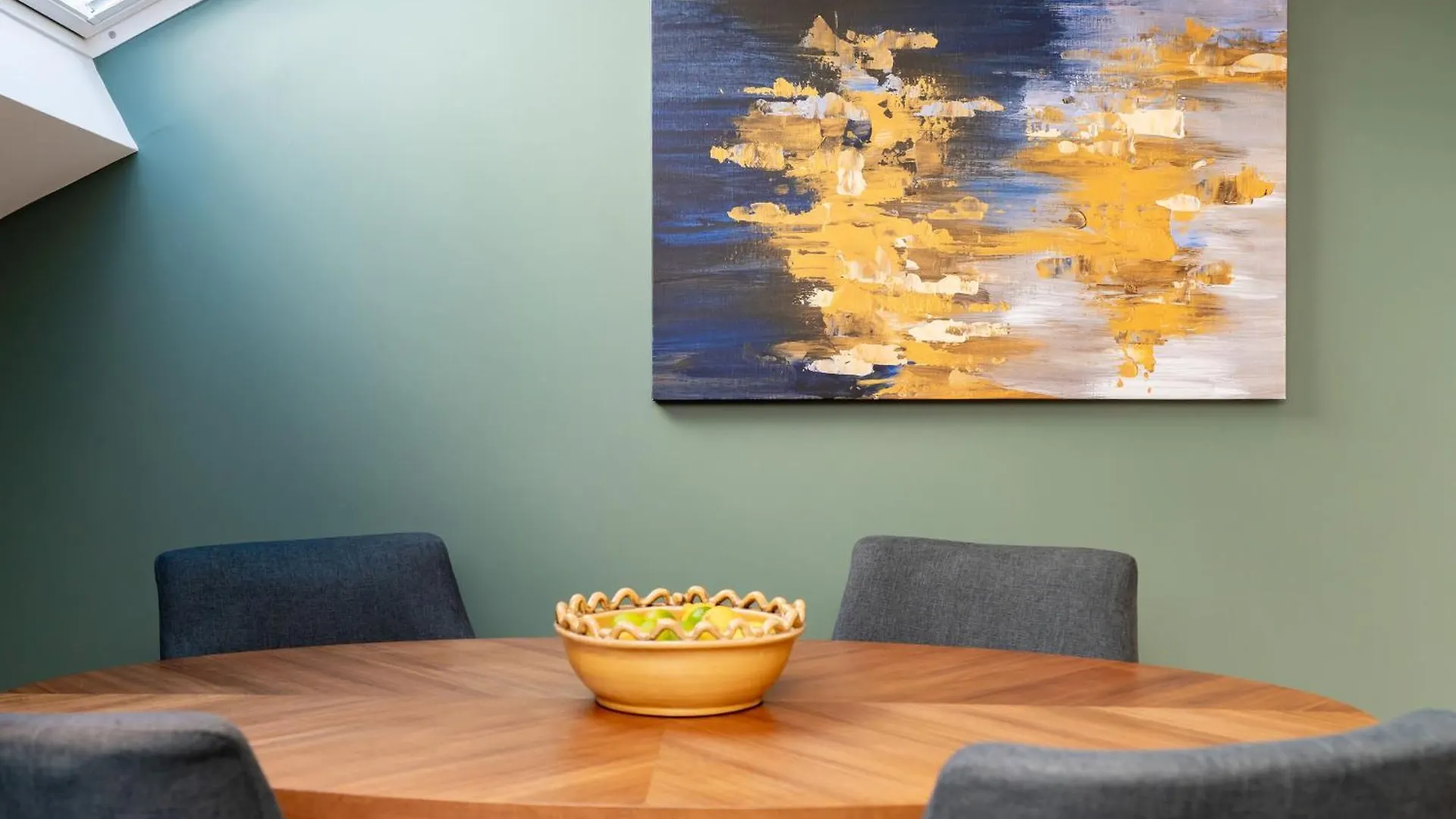Dragon Suites Luxury Apartments At 8 Albyn Place Эдинбург
