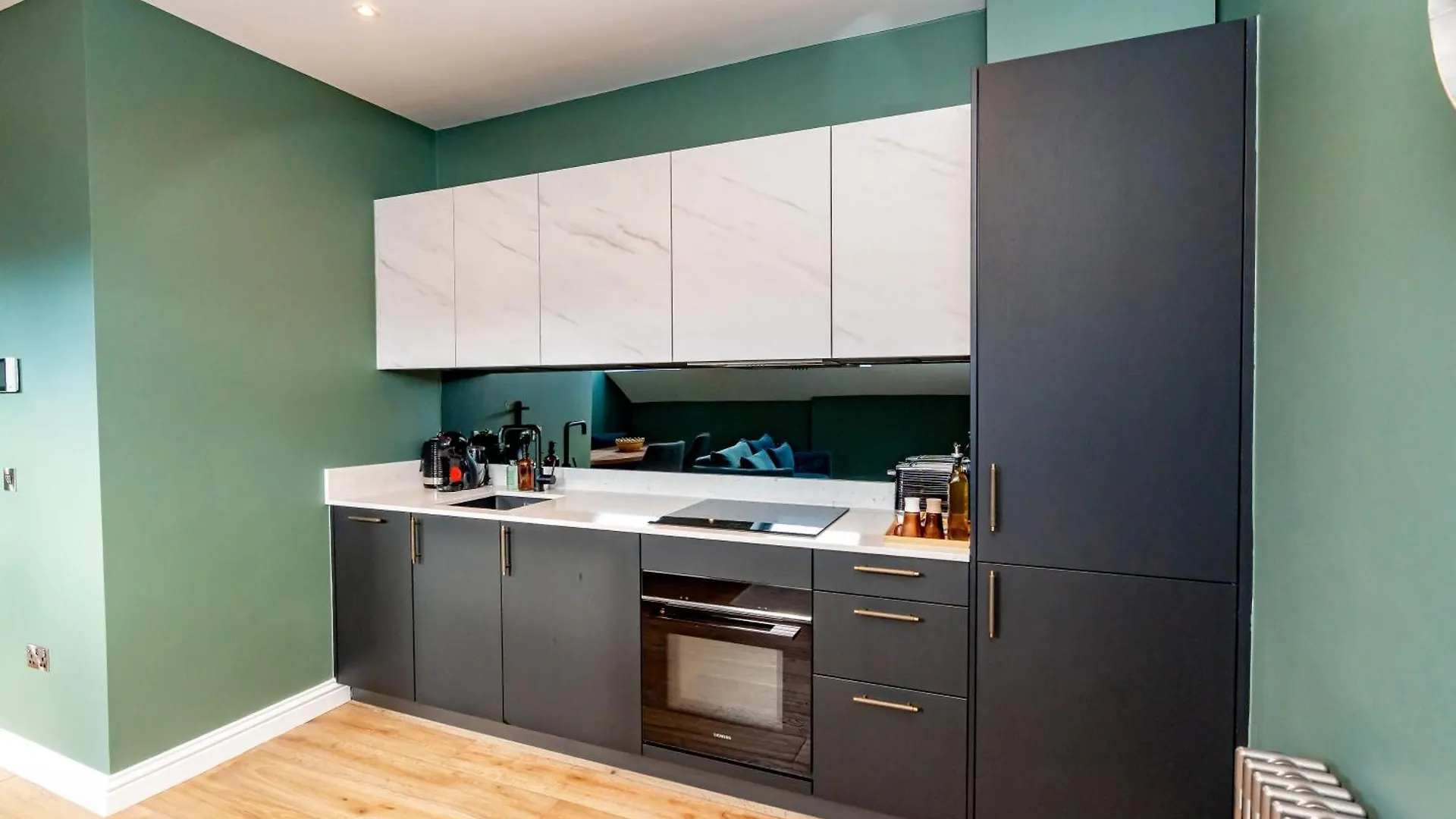 Dragon Suites Luxury Apartments At 8 Albyn Place Эдинбург 0*,  Великобритания