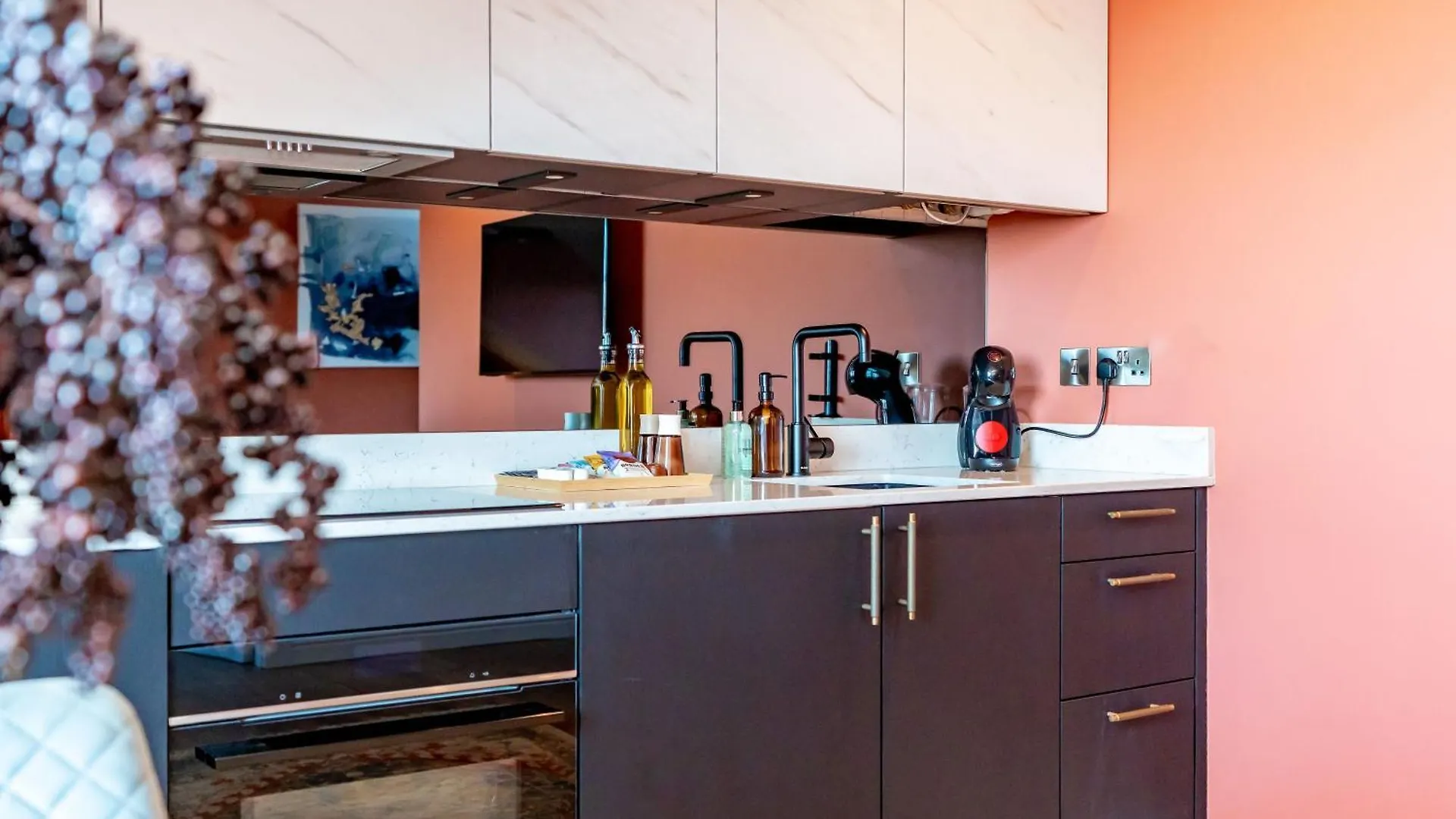 Dragon Suites Luxury Apartments At 8 Albyn Place Эдинбург