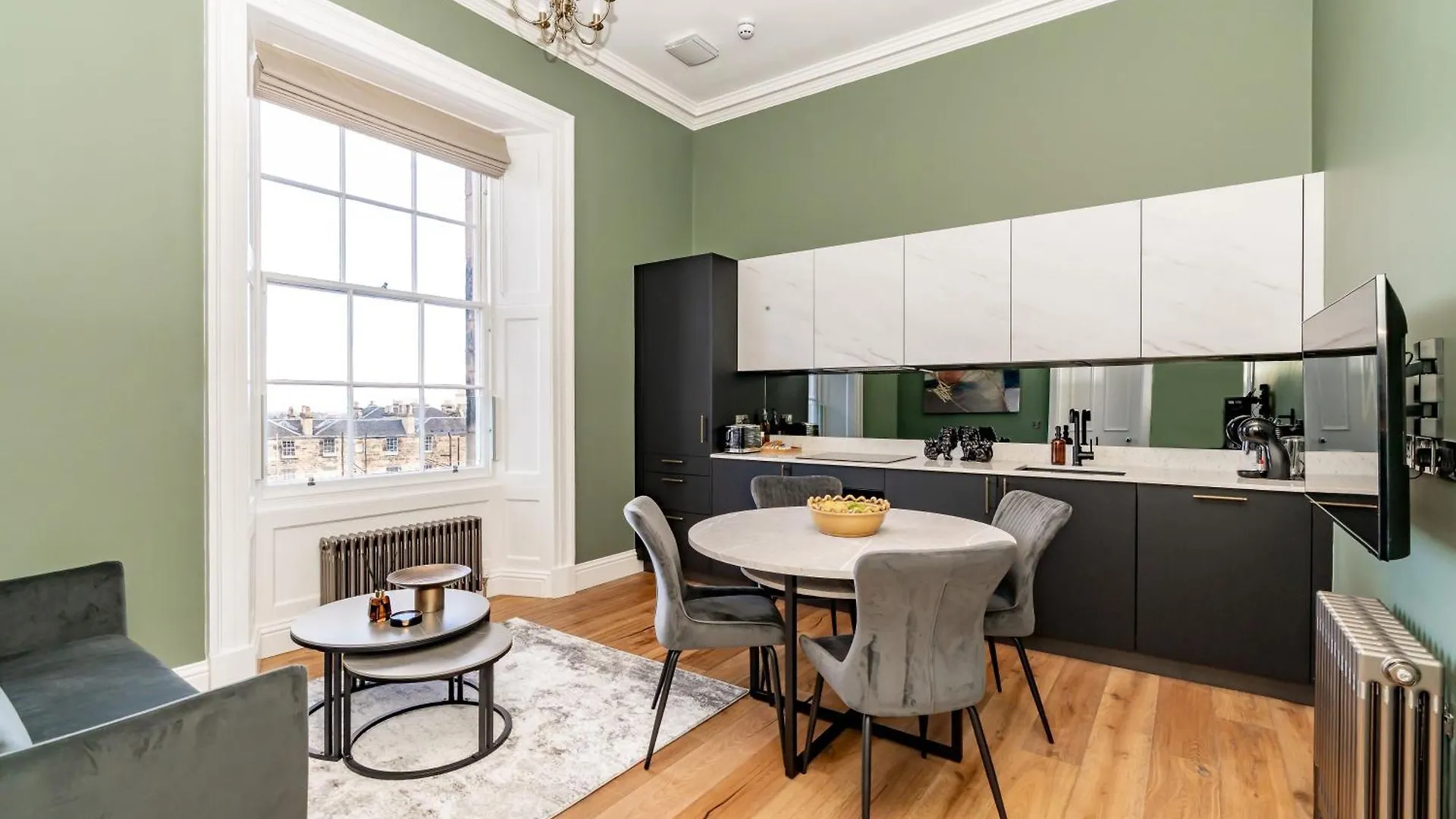 Dragon Suites Luxury Apartments At 8 Albyn Place Эдинбург