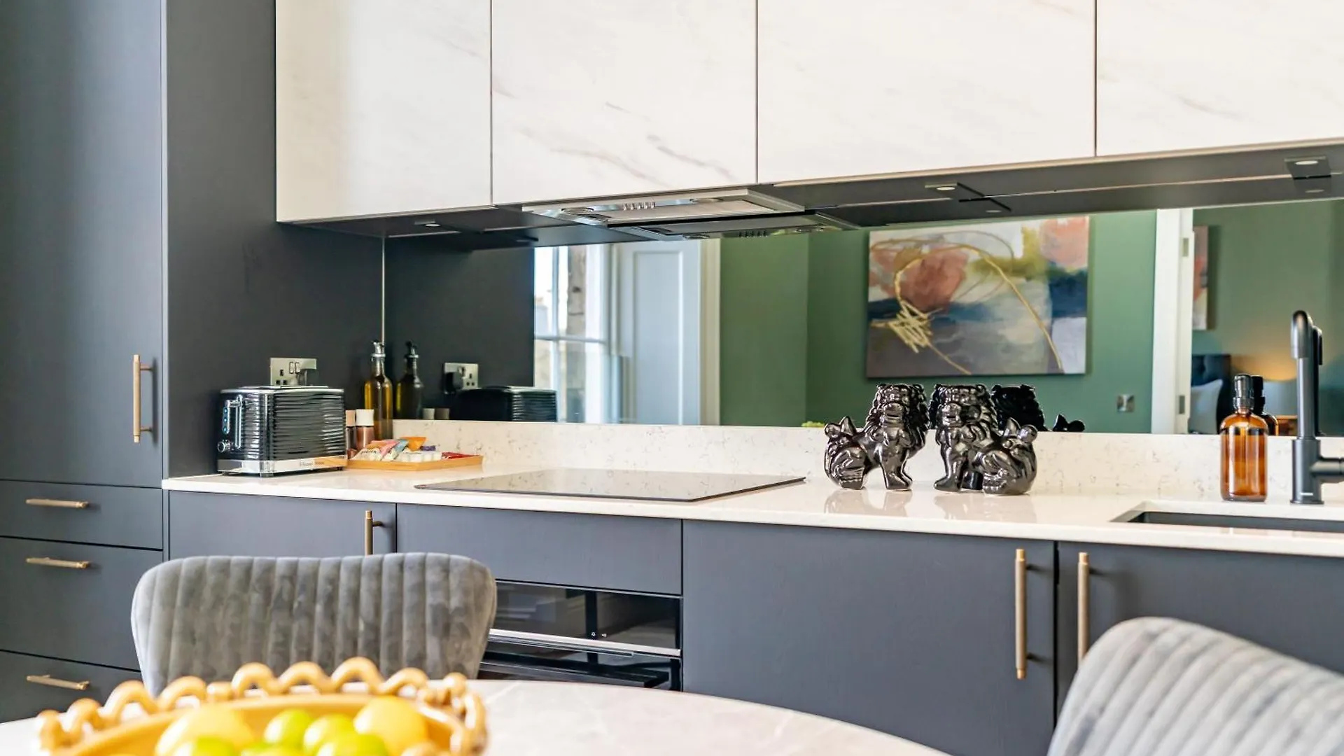 Dragon Suites Luxury Apartments At 8 Albyn Place Эдинбург