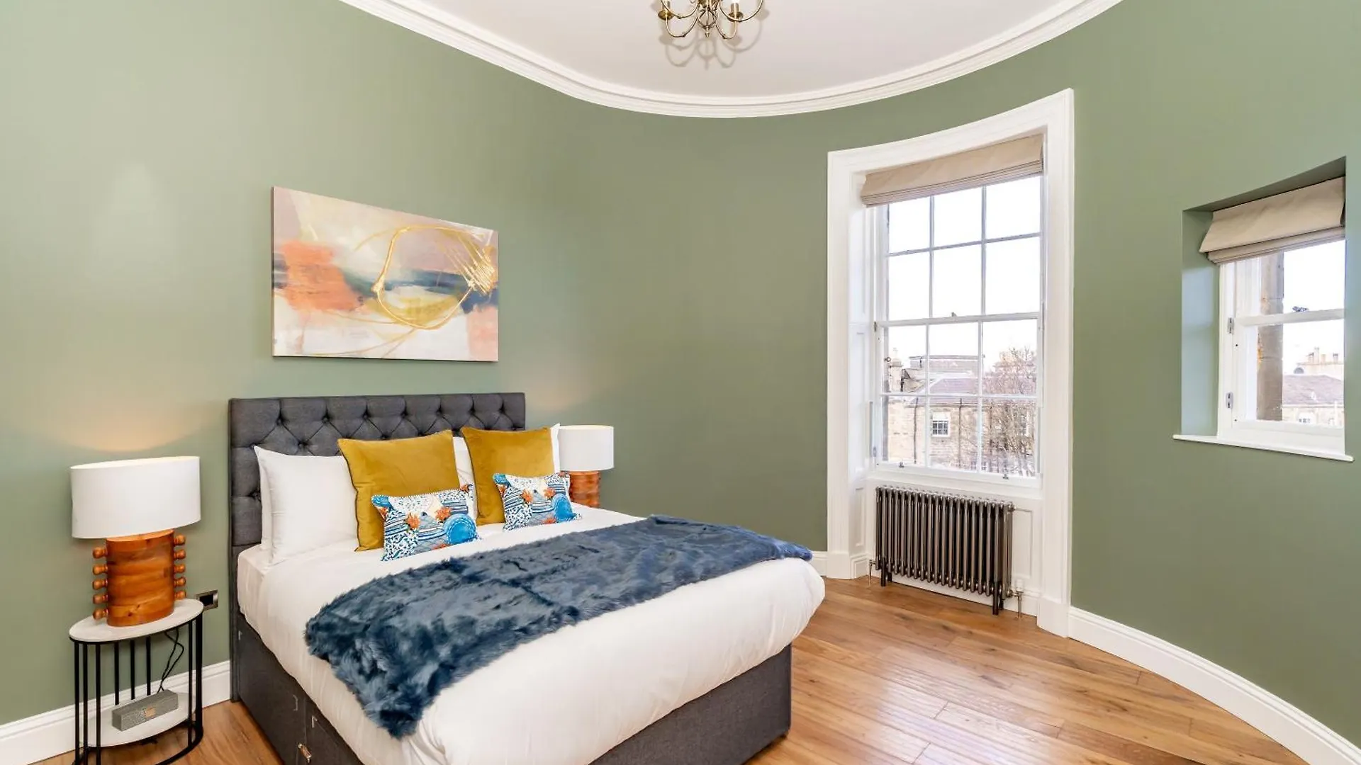 Dragon Suites Luxury Apartments At 8 Albyn Place Эдинбург Великобритания