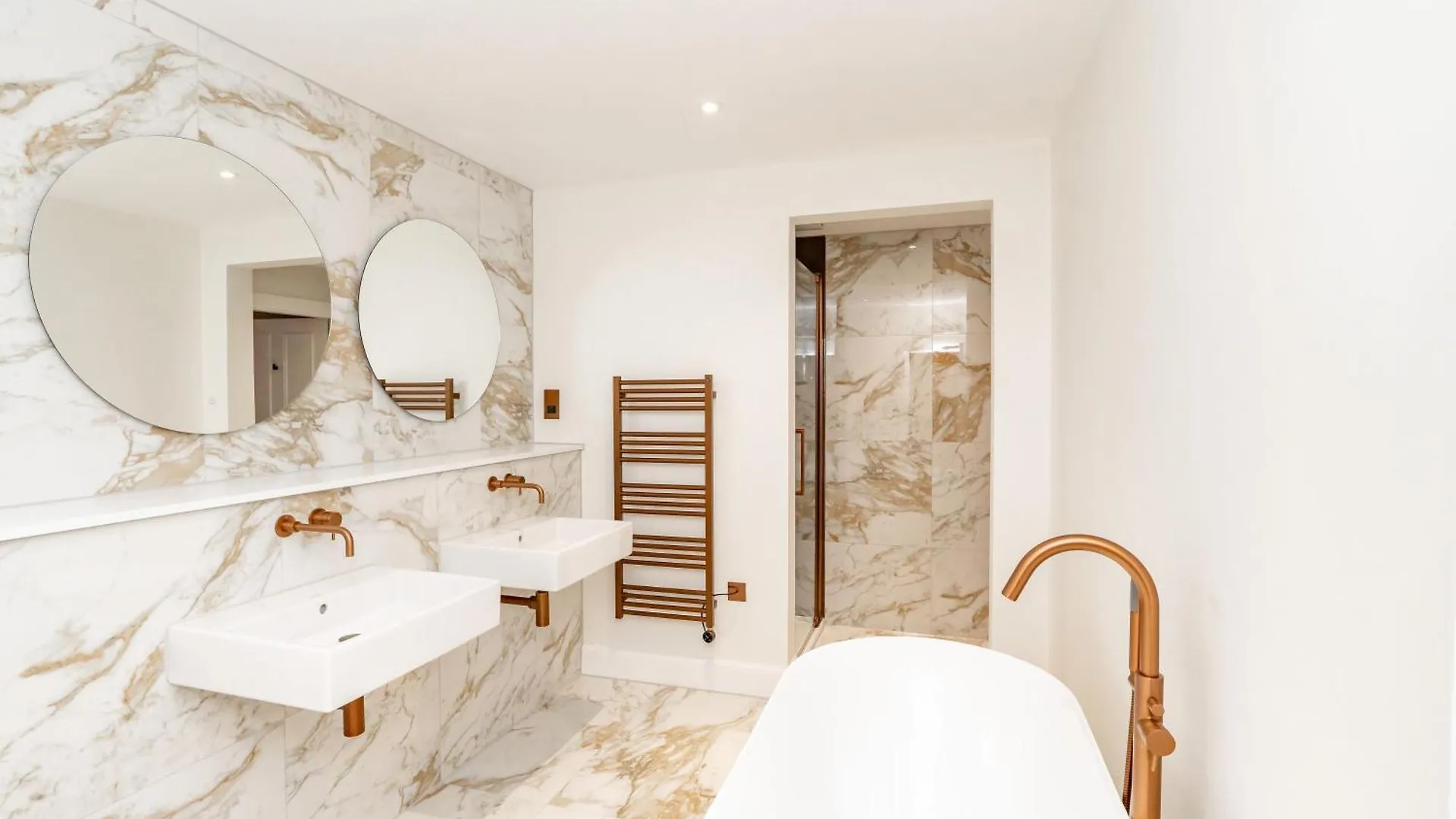 Dragon Suites Luxury Apartments At 8 Albyn Place Эдинбург